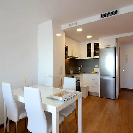 The In Has 2 Bedrooms 4 Pax Apartment